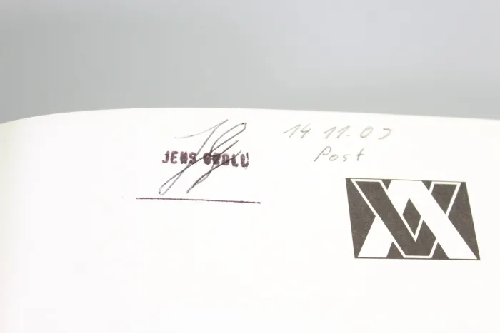 Book "SS Panzergrenadier: As a 17-year-old volunteer in the final battles of 1944/45" by Hans Schmidt.