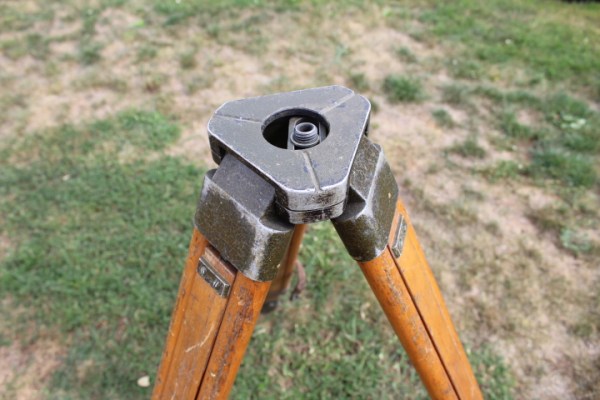 Wehrmacht tripod for Carl Zeiss optics and surveying equipment, standard buildings and others