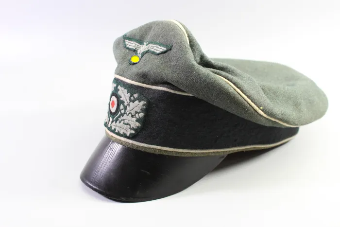 Early peaked cap for infantry officers, so-called "crumpled cap," circa 1940.