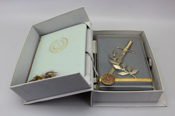 Mini DDR honor dagger officer honor gift 25 years of loyal service NVA in case with certificate
