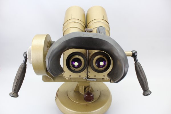 German NVA military optics binoculars Flak Glas 10x80 Flak telescope with forehead support