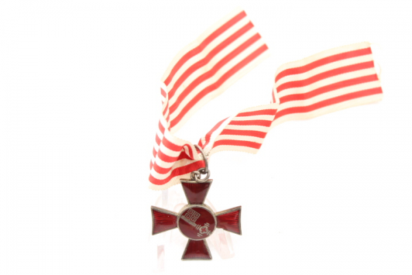 WW1 Order of Bremen Hanseatic Cross on a long ribbon