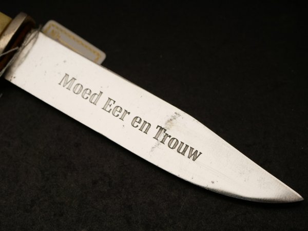 HJ Messer für Niederlande mit Inschrift "Moed Eer en Trouw"