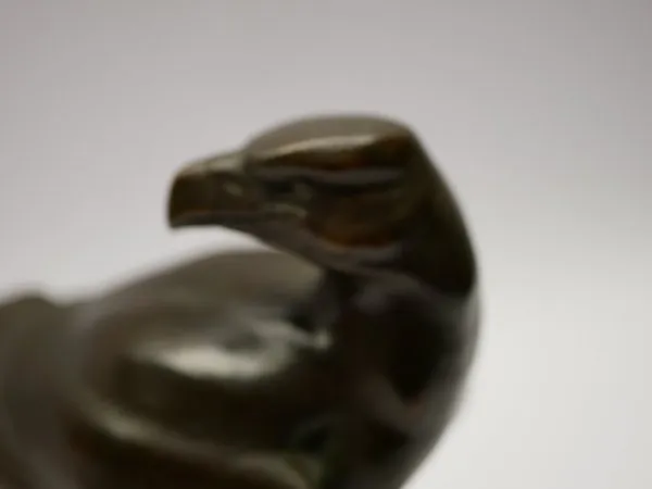 Paperweight / desk decoration in the shape of an eagle