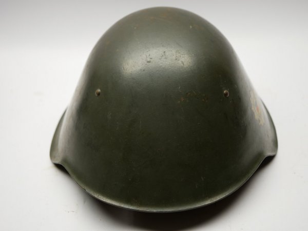 Rare steel helmet of the KVP Kasernierte Volkspolizei M56 with an emblem from 1962