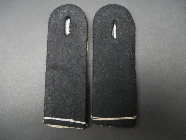 Waffen-SS Pair of Shoulder Boards SS-Untersturmführer - News - Copy