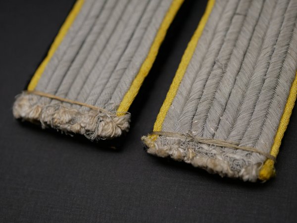 Waffen-SS Pair of Shoulder Boards SS-Untersturmführer - News - Copy