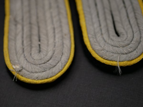 Waffen-SS Pair of Shoulder Boards SS-Untersturmführer - News - Copy