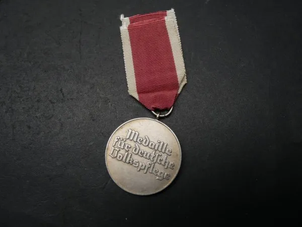 Medaille für deutsche Volkspflege am Band + Urkunde