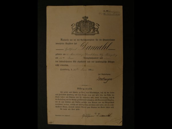 From one family - 2x certificate of the Hamburg Hanseatic Cross + citizen's oath + certificate of good conduct