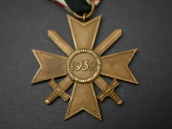 KVK - War Merit Cross 2nd Class with Swords on Ribbon - Manufacturer 11, Grossmann & Co., Vienna