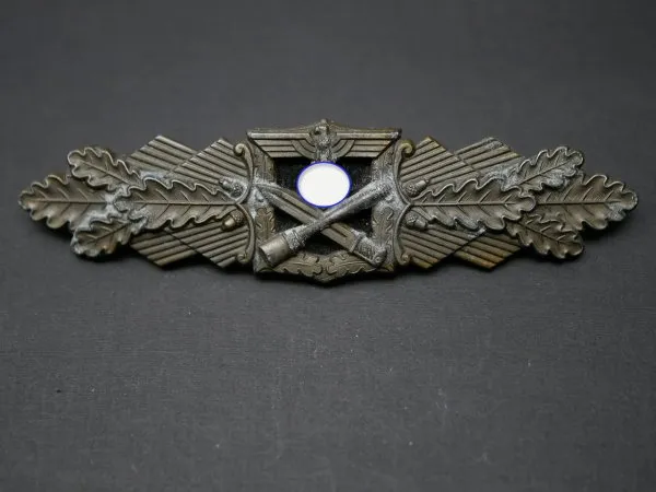 NKS Close Combat Clasp in Bronze, unmarked piece by Steinhauer & Lück