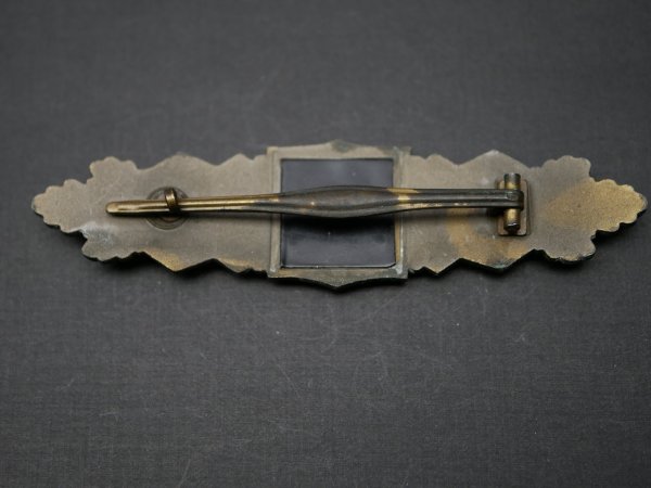 NKS Close Combat Clasp in Bronze, unmarked piece by Steinhauer & Lück