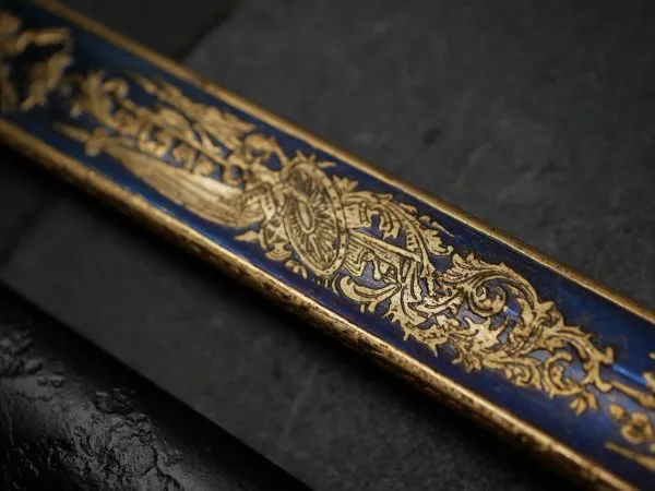 Infantry saber with blued gold-plated Damascus blade