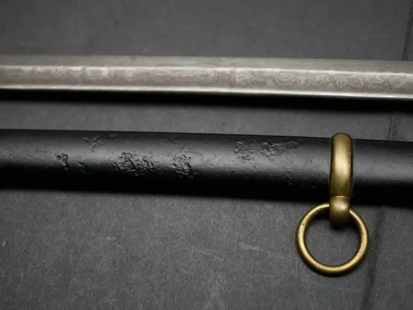 Infantry saber with blued gold-plated Damascus blade