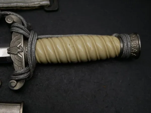 HOD Army Officer's Dagger with Hanger and Portepee without manufacturer, denazified