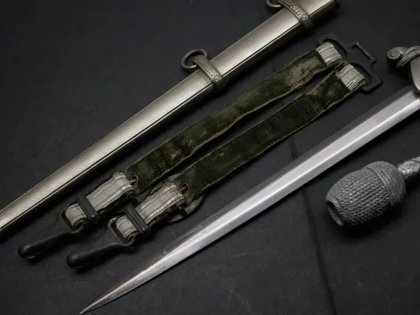 HOD Army Officer's Dagger with Hanger and Portepee without manufacturer, denazified