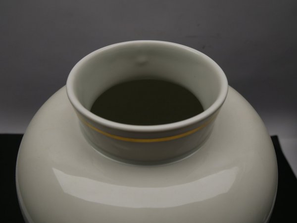 Meissen - Large Lidded Vase / Cup "For Peace and Friendship between Nations" Berlin 1951 - For outstanding sporting achievements