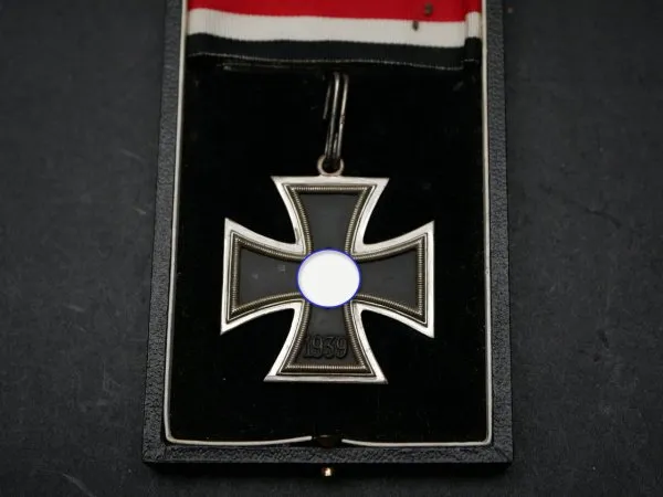 RK Knight's Cross of the Iron Cross 1939-1945 on a ribbon in a case