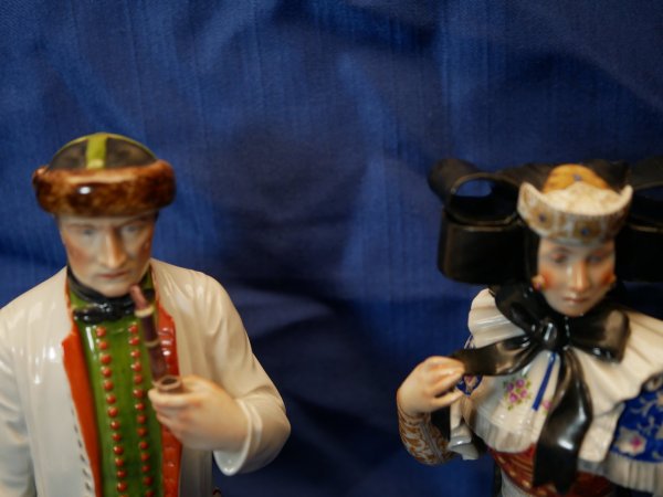 Porzellanmanufaktur Allach -  Bückeburger Bauernpaar - Entwurf Richard Förster, Nr. 45 + 46