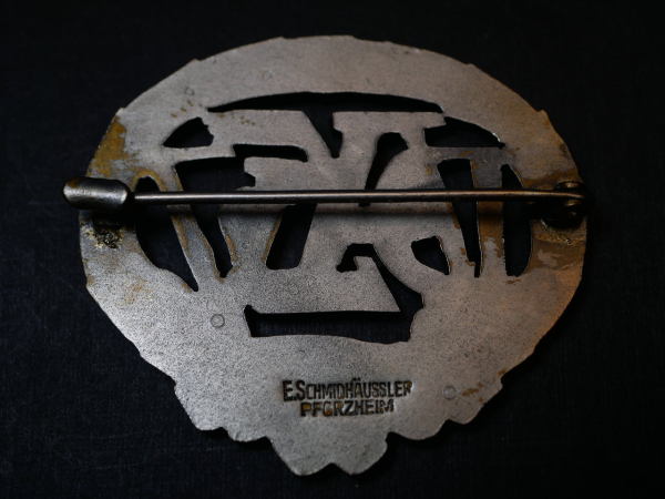 DASV Sportabzeichen - Deutscher Athletik-Sportverband in Silber mit Hersteller E. Schmidhäussler Pforzheim