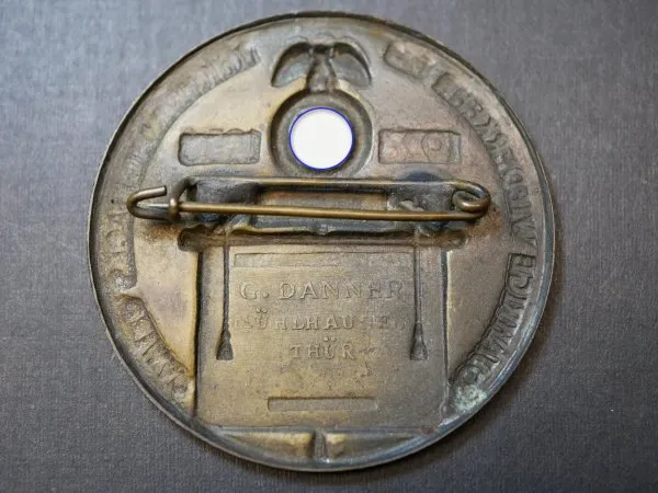 Abzeichen - 10 jährige Wiederkehr des Reichsparteitages Weimar 1936