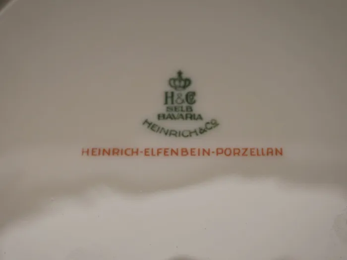 Teller "Deutsche Zeppelin Reederei" von Heinrich-Elfenbein-Porzellan