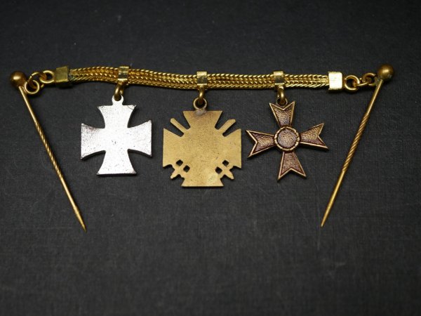 3 Order Bar EK2 1. Wk + KVK 2nd Class 57er Version + War Participant's Cross 1914/18 + Miniatures