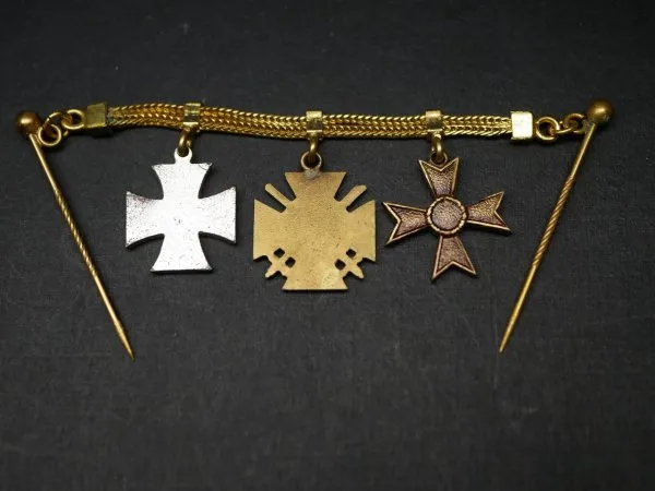 3er Ordensspange EK2 1. Wk + KVK 2. Klasse 57er Version + Kriegsteilnehmerkreuz 1914/18 + Miniaturen