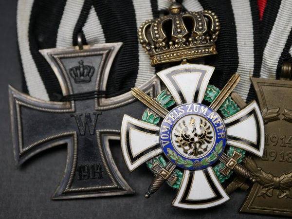 Medal bar 1st + 2nd World War - Iron Cross 2nd Class 1914 + Royal House Order of Hohenzollern, Knight's Cross with Swords + War Participant's Cross + 25 Faithful Services +++