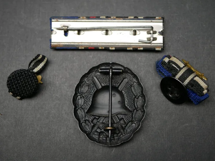 Medal bar 1st + 2nd World War - Iron Cross 2nd Class 1914 + Royal House Order of Hohenzollern, Knight's Cross with Swords + War Participant's Cross + 25 Faithful Services +++