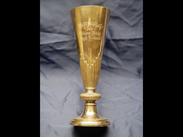 Silver Cup of the Field Artillery Shooting School in Jüterbog "To the winner of the Ladies' Prize Pursuit Race" Jüterbog, 10.XI.04.