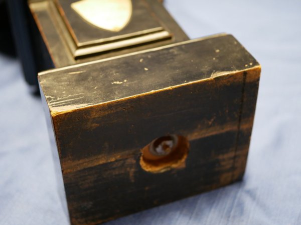 Bronzierte Büste mit Bildnis von Kaiser Wilhelm II auf Holzsockel mit Plakette "Offizierschiessen am 5.8.03 1.Preis"