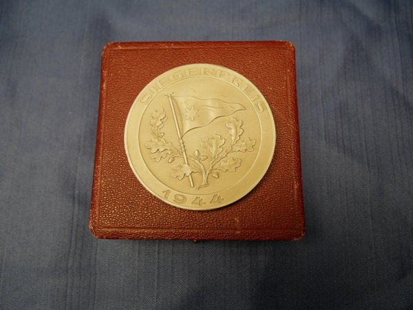 Medal in case - Dresden Club Regatta Winner's Prize 1944
