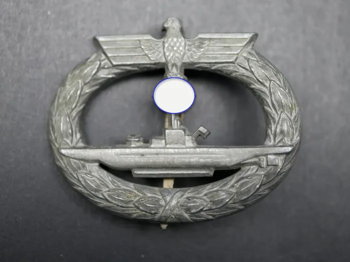 U-Boot-Kriegsabzeichen 1939 ohne Hersteller, Feinzink, leicht getragen