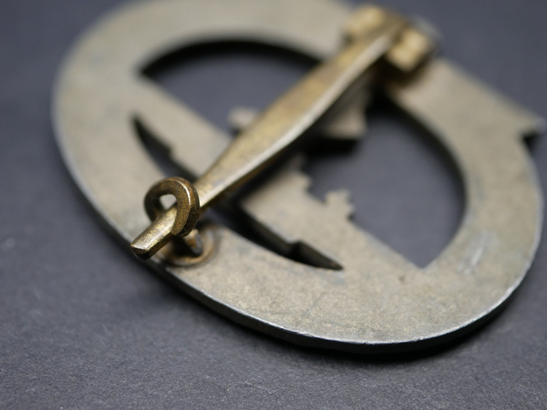 Submarine War Badge 1939, no manufacturer's mark, zinc alloy, lightly worn