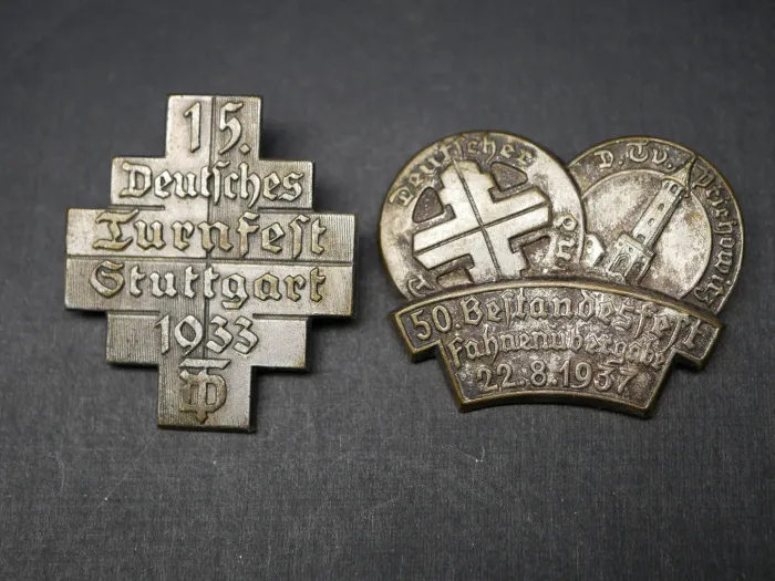 2 Abzeichen - Turnverein Prichowitz Fahnenübergabe 1937 + Turnerfest Stuttgart 1935