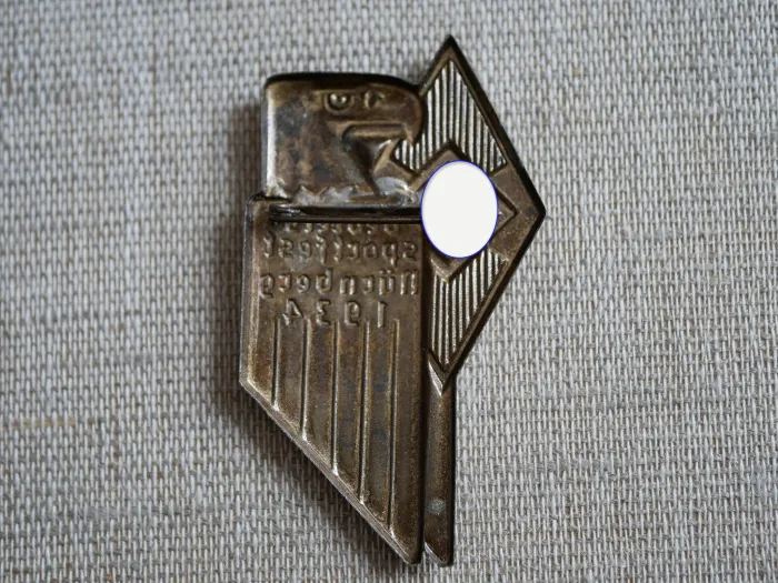 Badge - Hitler Youth Regional Sports Festival Nuremberg 1934