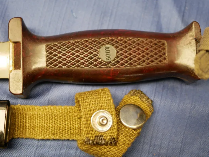 DDR NVA Kampfmesser KM66 in nummerngleicher Schachtel - 2. Modell