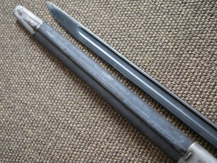 WW1 England Bajonett P1907 mit vielen Punzen guter getragener Zustand. Länge 56,5 cm
