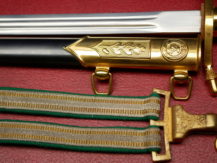 Original GDR NVA General's Dagger of the Border Troops (GT), with Brocade Hanger, in Case