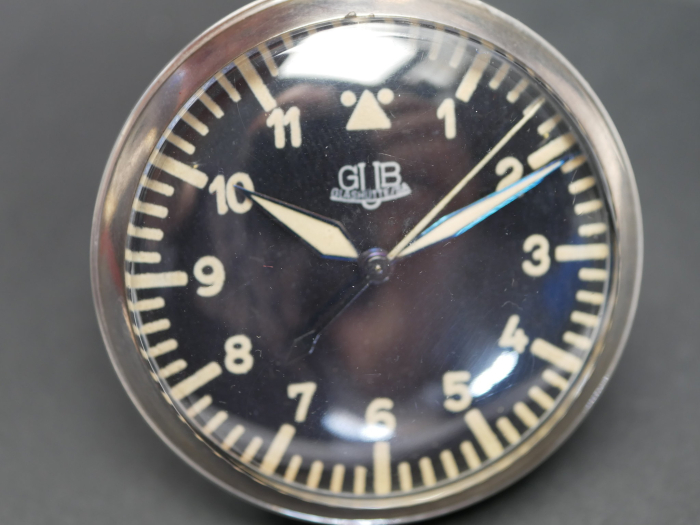 GDR NVA Pocket Watch – Extremely rare GUB Glashütte observation watch with black dial, in case
