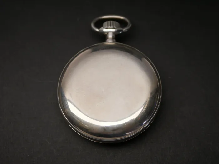 DDR NVA Taschenuhr - Äußerst seltene GUB Glashütter Beobachtungsuhr mit schwarzem Zifferblatt im Etui
