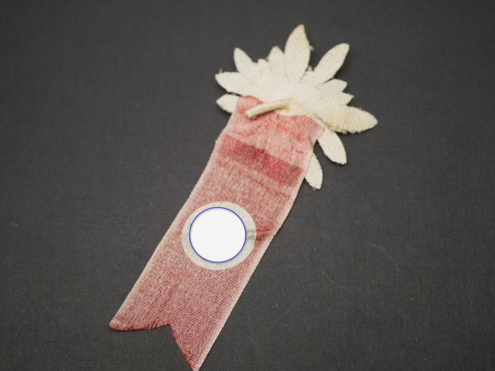 Textil Abzeichen - Blume / Banner mit HK - Tag der Arbeit
