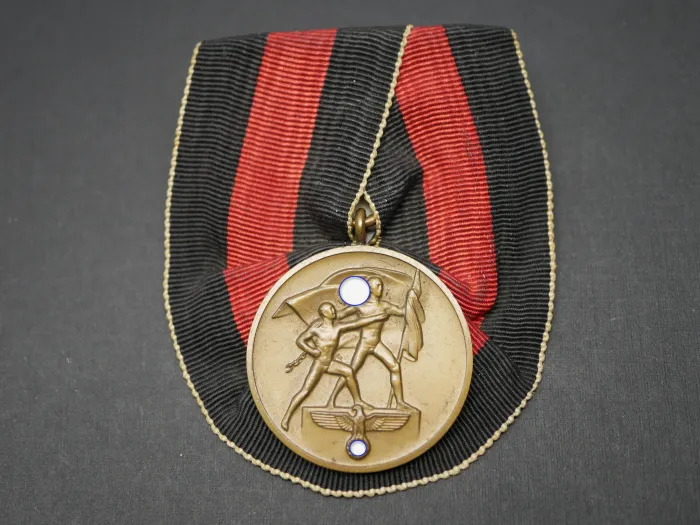 Sudetenland Medal (Commemorative Medal of 1 October 1938) on a single ribbon bar