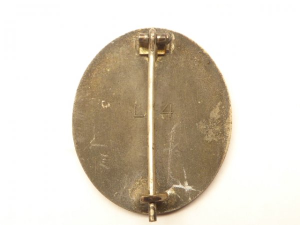 VWA wound badge in silver, manufacturer L 14