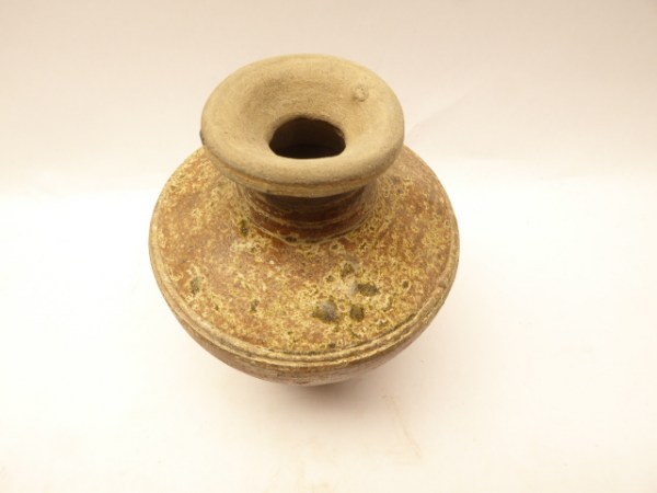 Vase oder Vorratsgefäß, Ankor-Periode 12./13. Jahrhundert