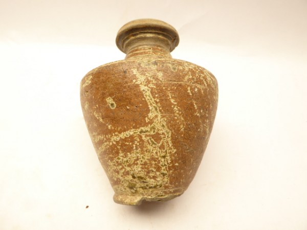 Vase or storage jar, Ankor period 12th / 13th century