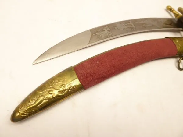 Splendor - deer catcher with initials on the handle and blade