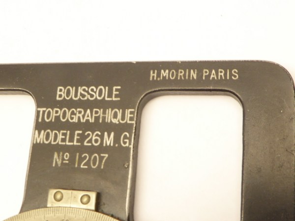Boussole Topographique Modele 26 M.G. No 1207, Hersteller H. Morin Paris